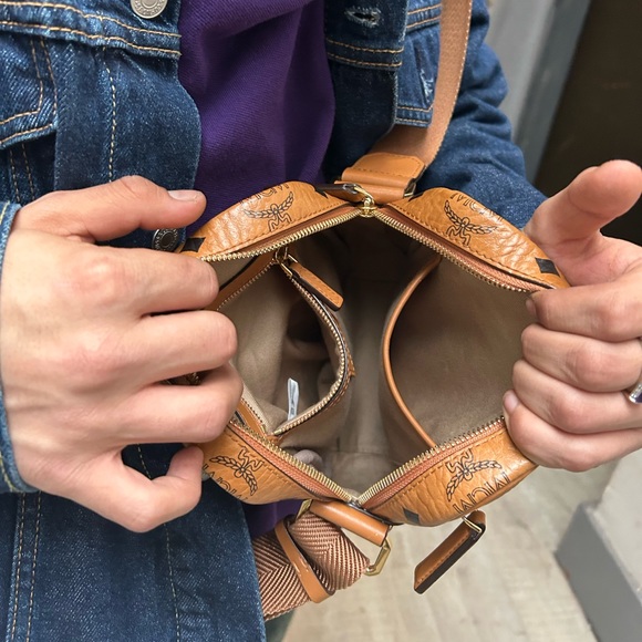 Mini MCM Klassik Cognac Crossbody - Picture 10 of 10